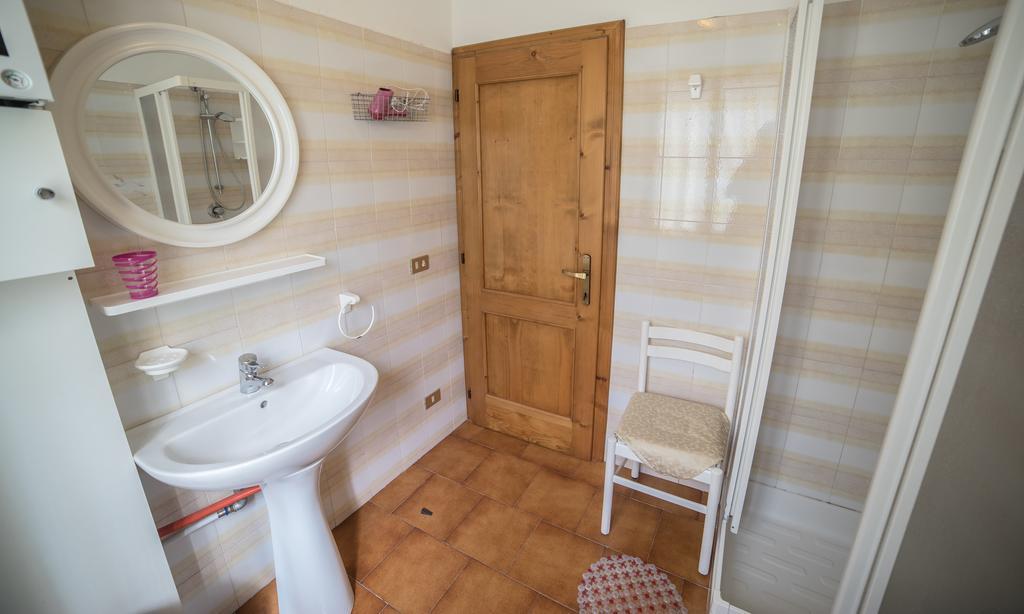 Casa Enrico Apartment Pieve Di Ledro Bilik gambar
